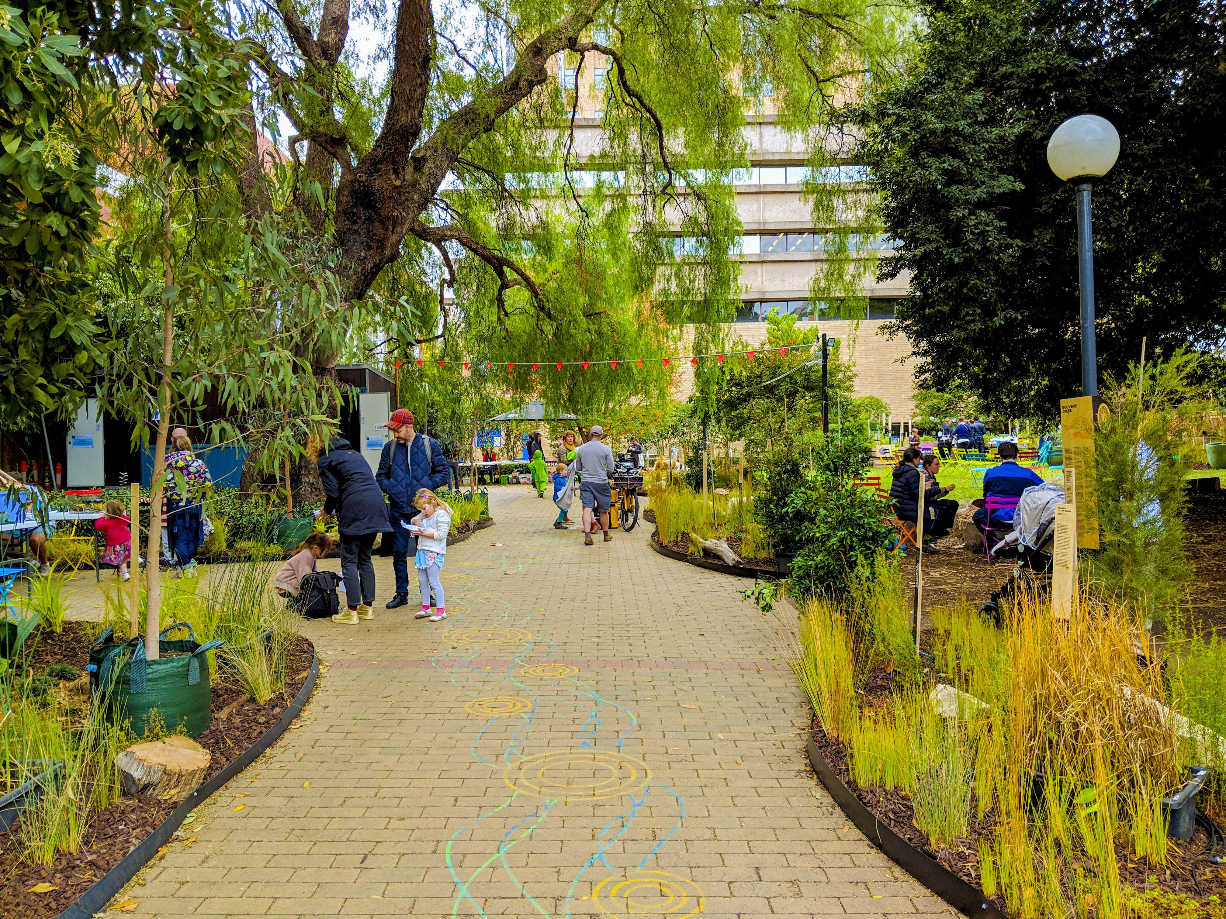 Hero 1 - Isabel Kimpton